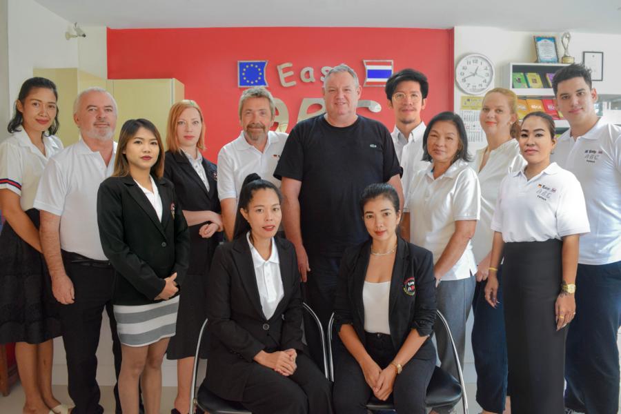 Team Easy ABC Sprachschule Pattaya